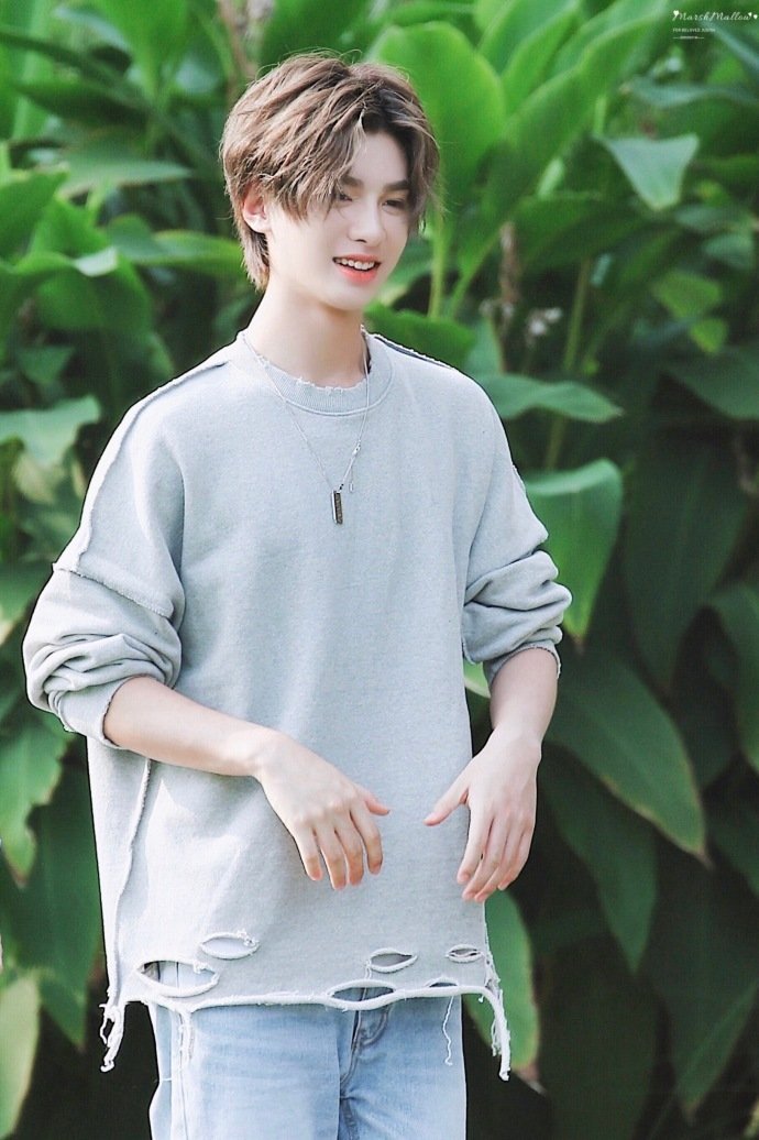 可甜可盐 可爱又酷帅的小贾