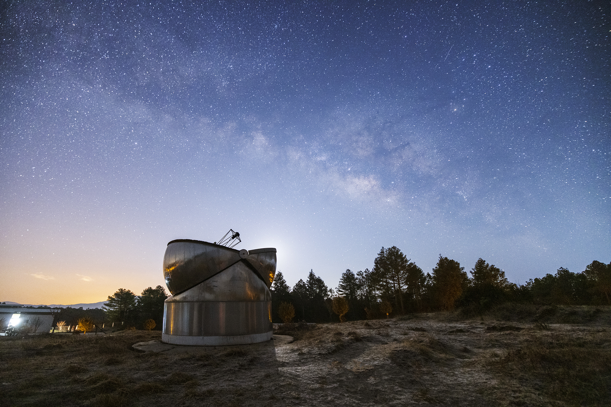 紫金山天文台1米近地天体望远镜+4k×4kCCD试观测成功----中国科学院