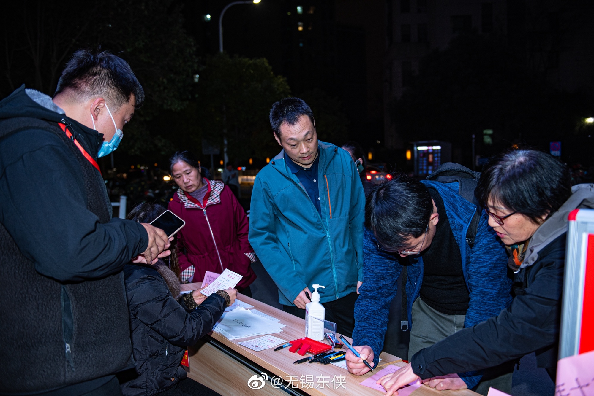 一张选民证,一张选票……__财经头条