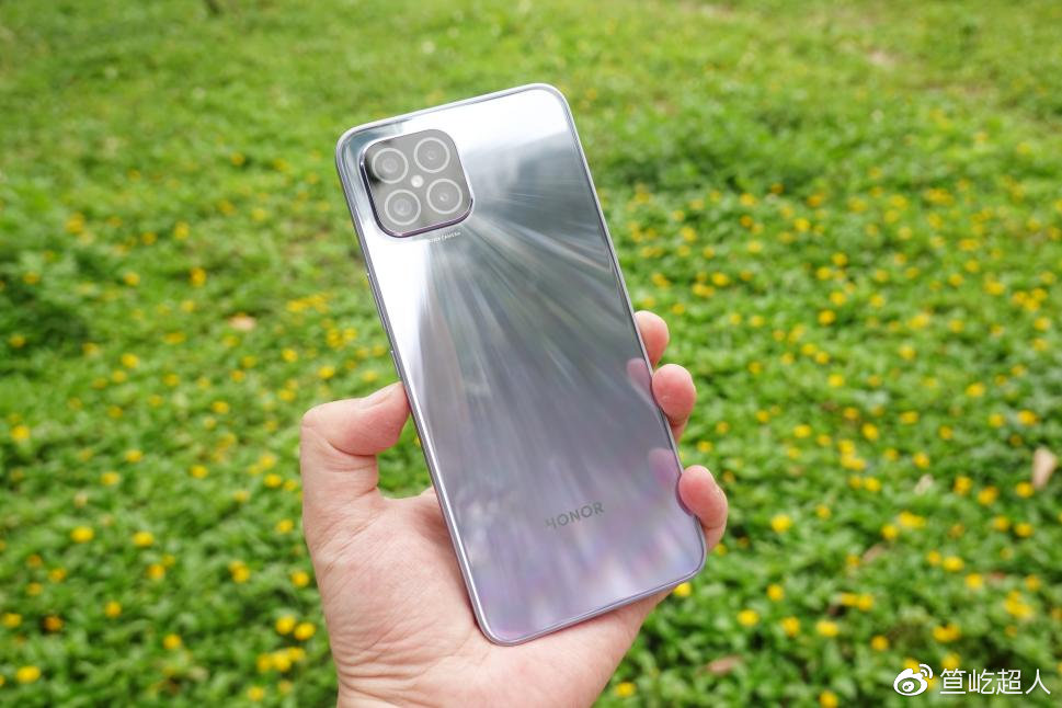 荣耀play5评测:轻薄手感 66w超级快充__财经头条