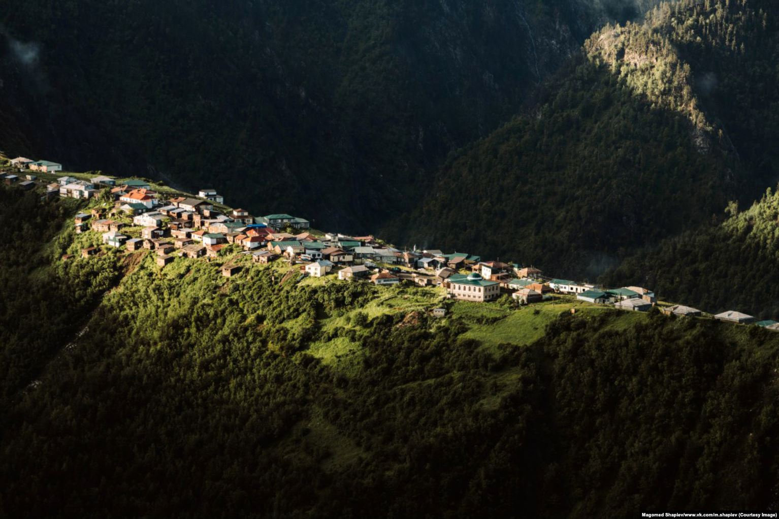 magomed shapiev拍摄的一组达吉斯坦的照片.他的ins账号是