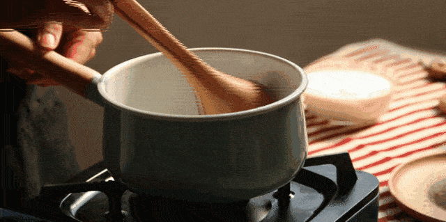 知名牛奶检出的“丙二醇”究竟是什么？食品专家最新解读休闲区蓝鸢梦想 - Www.slyday.coM