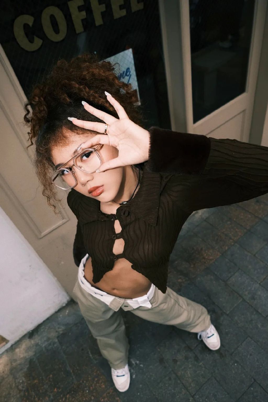 我也不想被钓诶,可是谁能拒绝穿镂空上衣的美式复古辣妹呢?休闲区蓝鸢梦想 - Www.slyday.coM 我也不想被钓诶,可是谁能拒绝穿镂空上衣的美式复古辣妹呢?休闲区蓝鸢梦想 - Www.slyday.coM