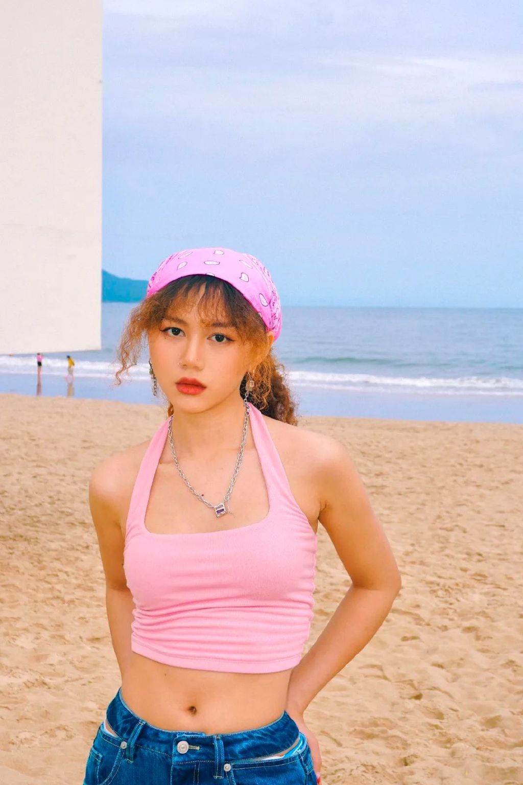 我也不想被钓诶,可是谁能拒绝穿镂空上衣的美式复古辣妹呢?休闲区蓝鸢梦想 - Www.slyday.coM 我也不想被钓诶,可是谁能拒绝穿镂空上衣的美式复古辣妹呢?休闲区蓝鸢梦想 - Www.slyday.coM