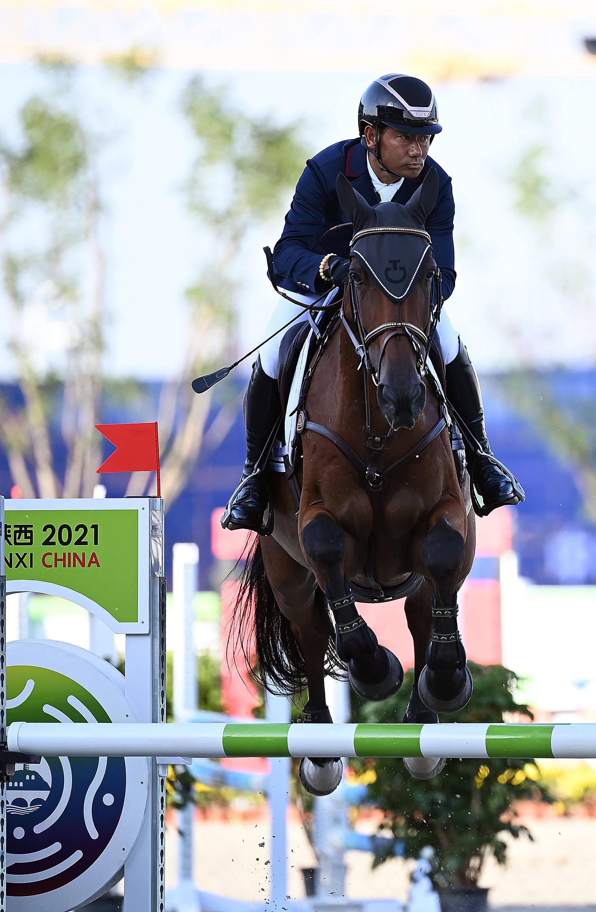 9月21日,西藏队选手格桑平措在比赛中.