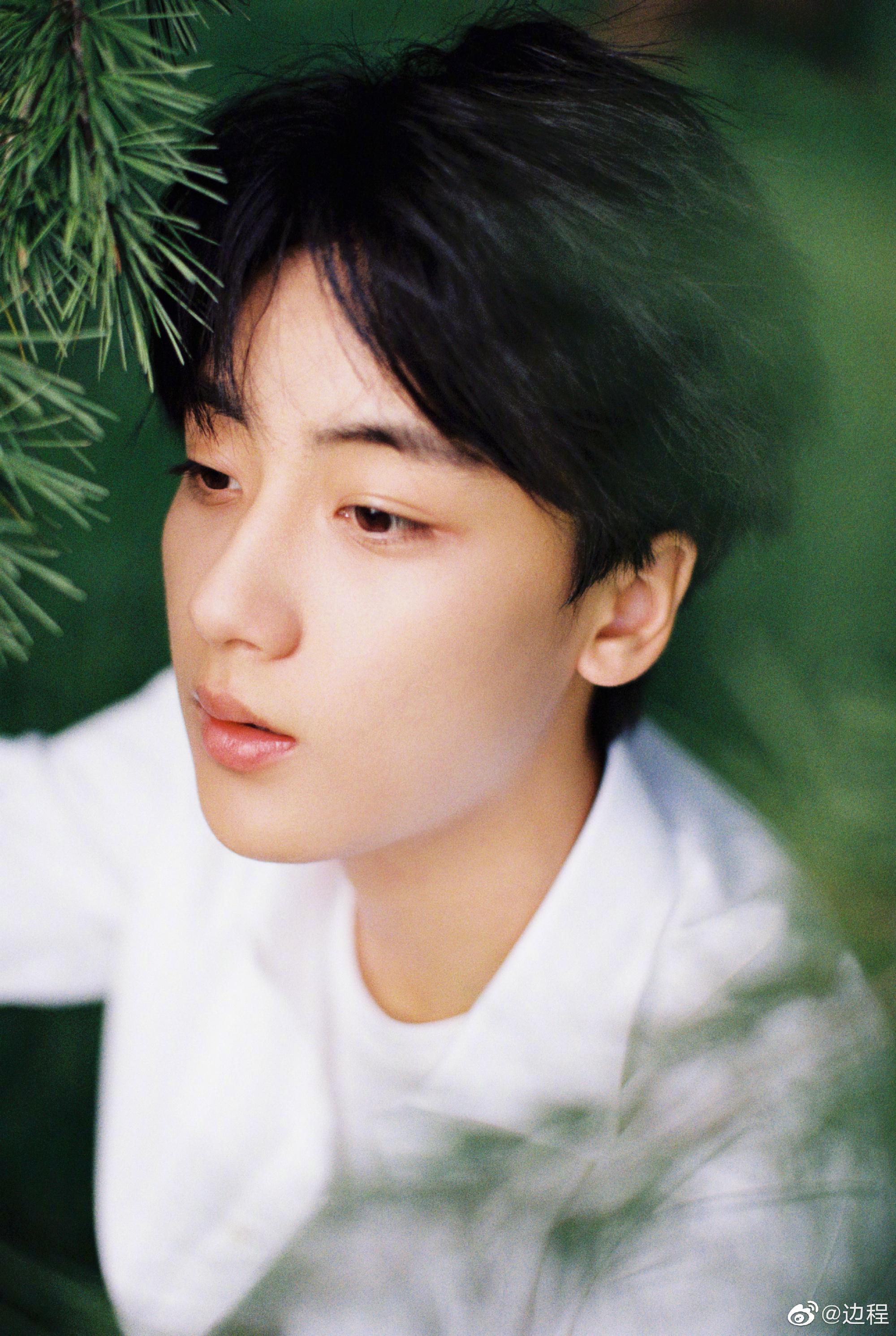 边程向任敏道歉,表示是第一次和任敏直播有点激动和紧张