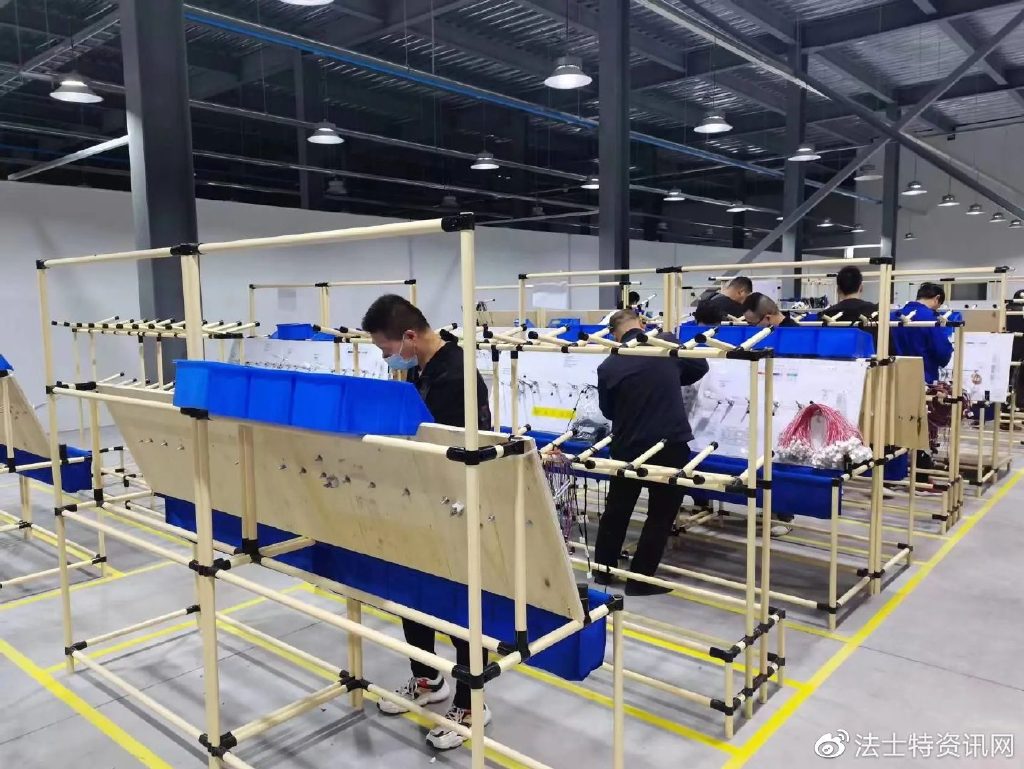 比亚迪汽车公司在宝鸡扶风5月20号正式投产,目前生产海鸥整车线束,八