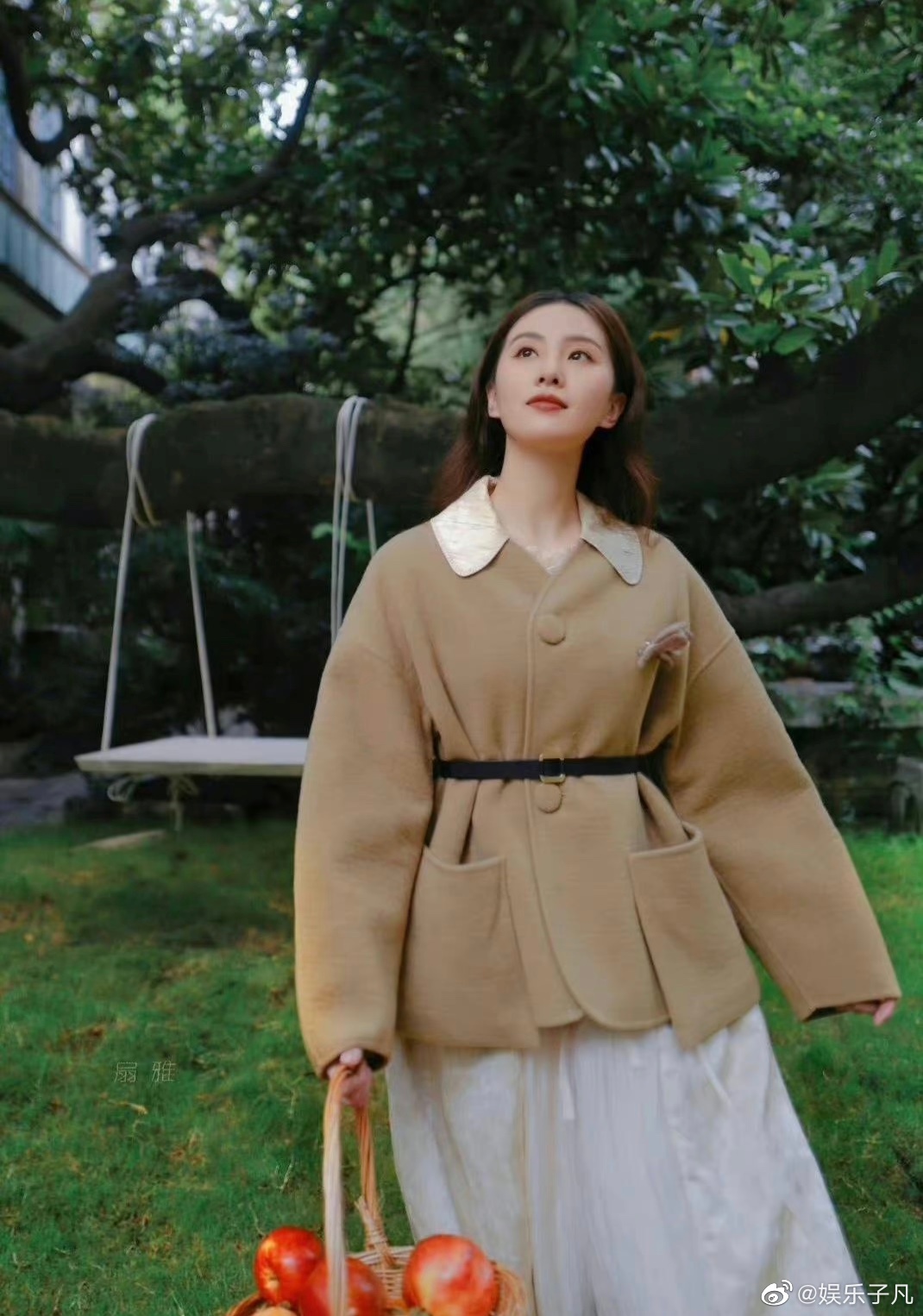 刘诗诗人美又有气质，妥妥的大美女__财经头条