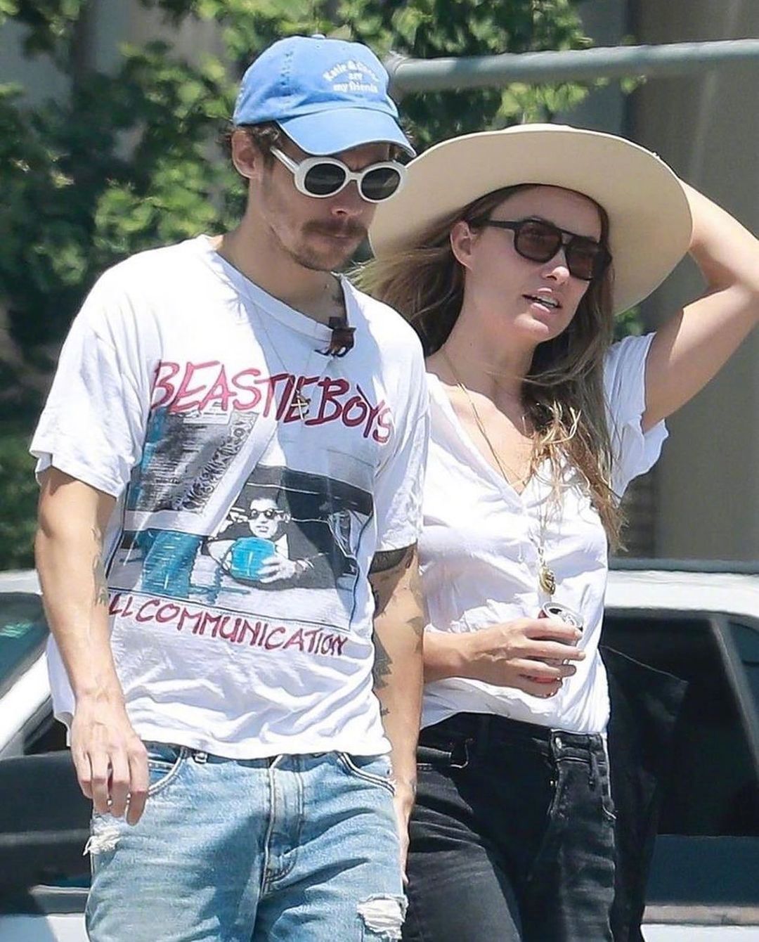 哈卷harrystyles和女友奥利维亚王尔德oli