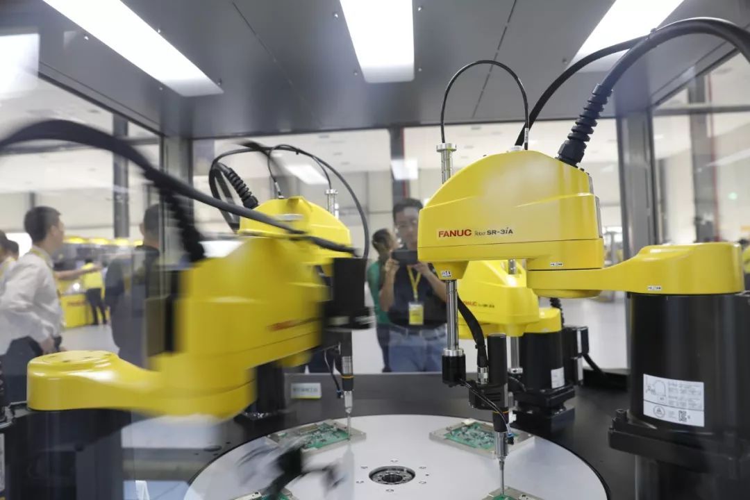 工业机器人四大家族包括瑞典abb,日本安川电机,德国库卡,日本发那科