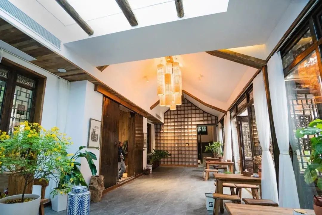 深藏在聊城古城区的这家「古风客栈」,让每个人都想去睡一晚!