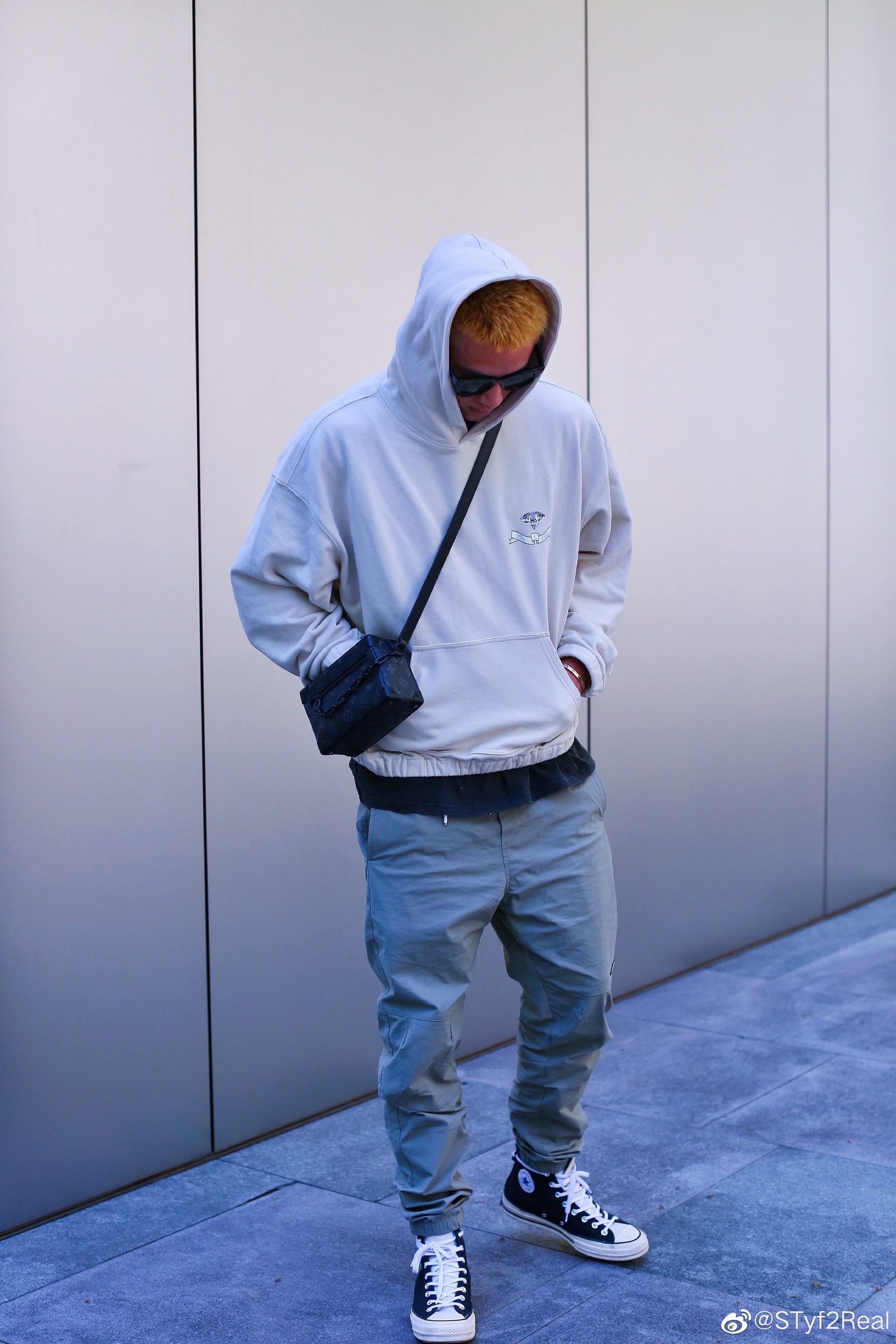 穿搭第三期来啦~这次的模特是申屠逸斐@styf2real,身高188cm_高清图集