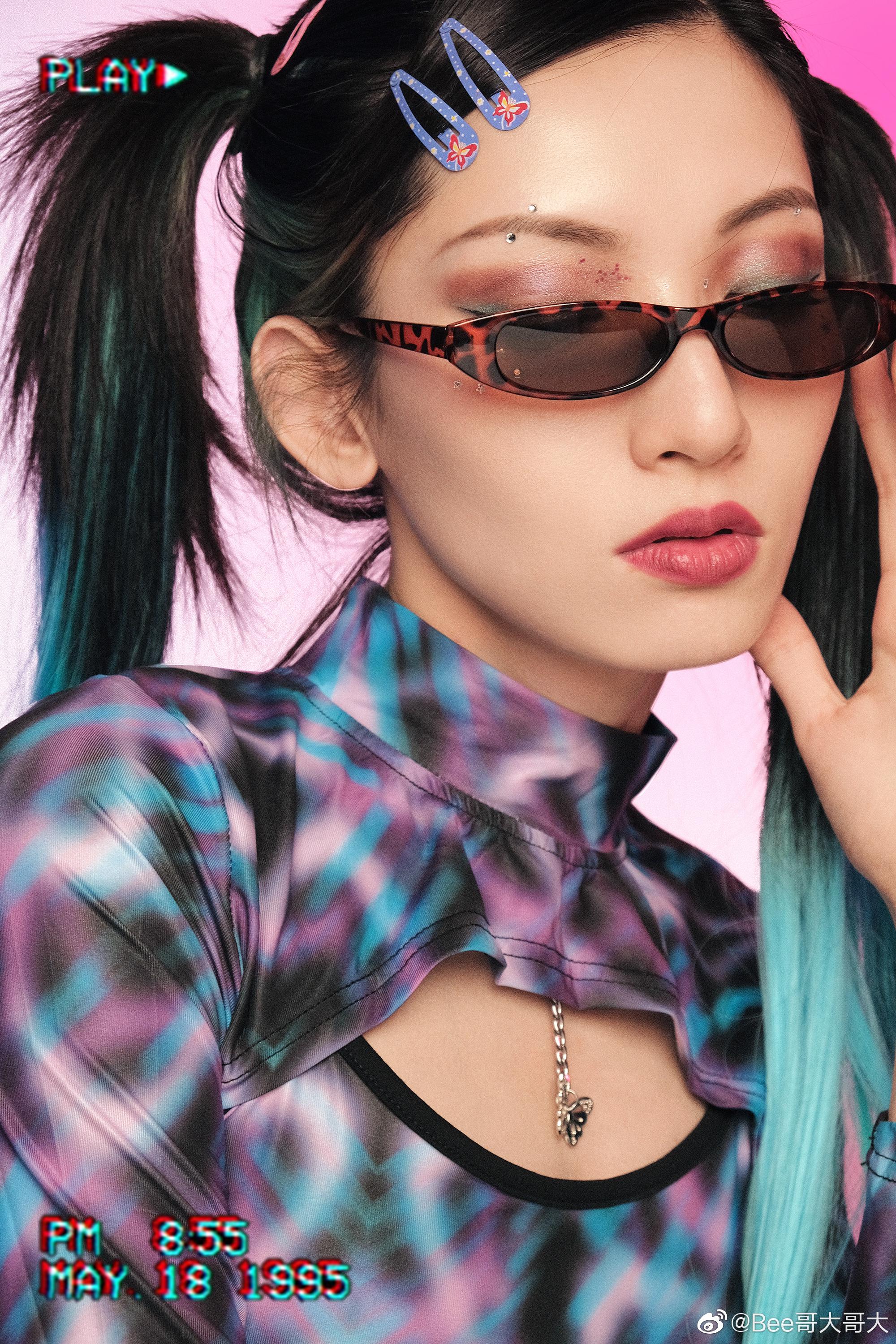 y2k女孩一起回到千禧年代03