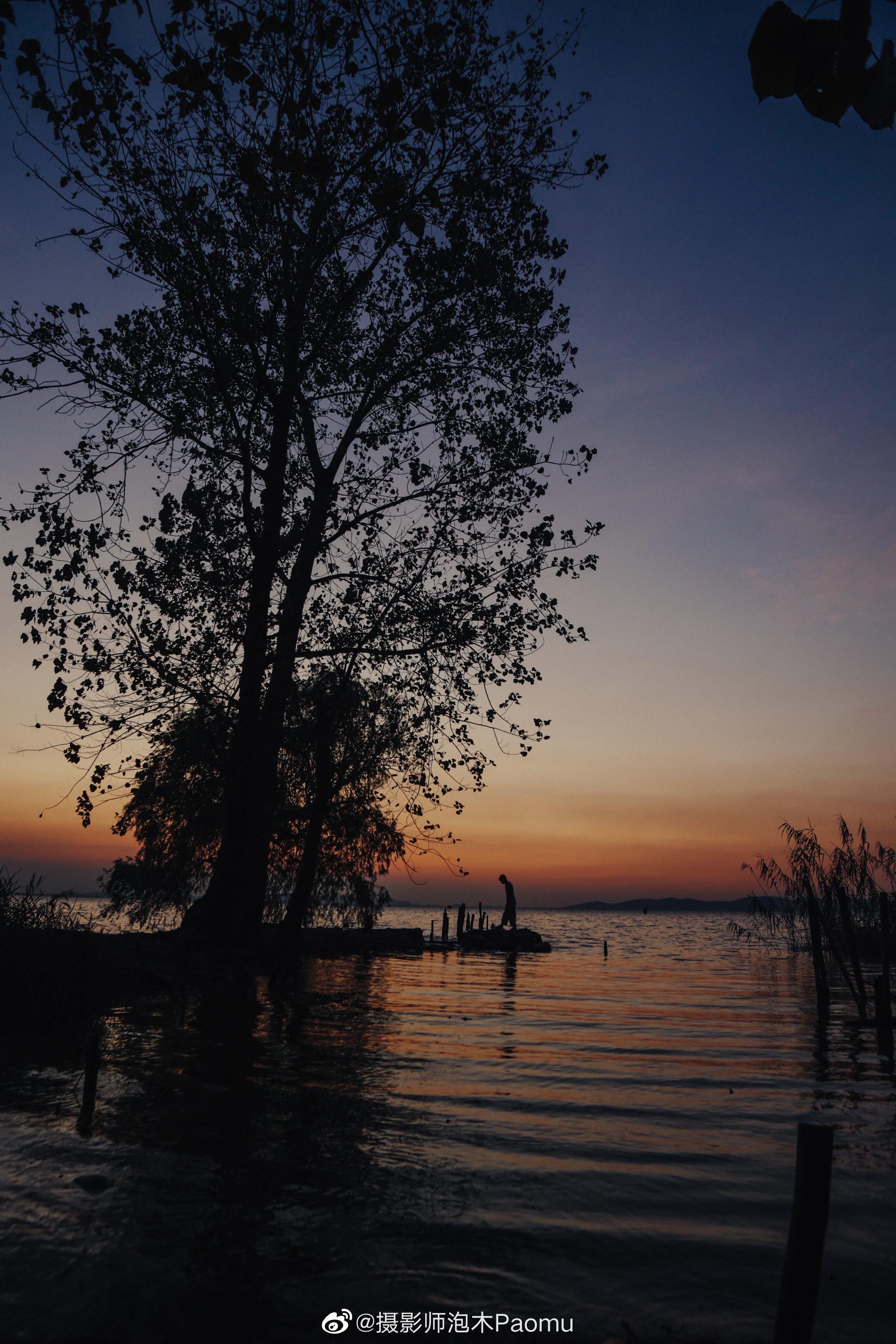 生活匆忙也别错过夕阳湖边一壶咖啡看太湖黄昏