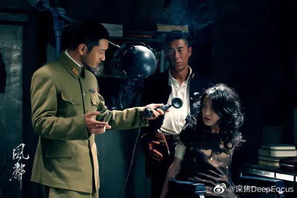 华语十年最强谍战片,还是得看张艺谋|张译|于和伟|悬崖之上_新浪新闻