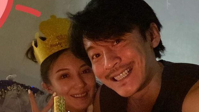 演员王东遭妻子控诉哭穷,交不起电费不敢开空调,连烟都买不起了|王东|妻子|电费_新浪新闻