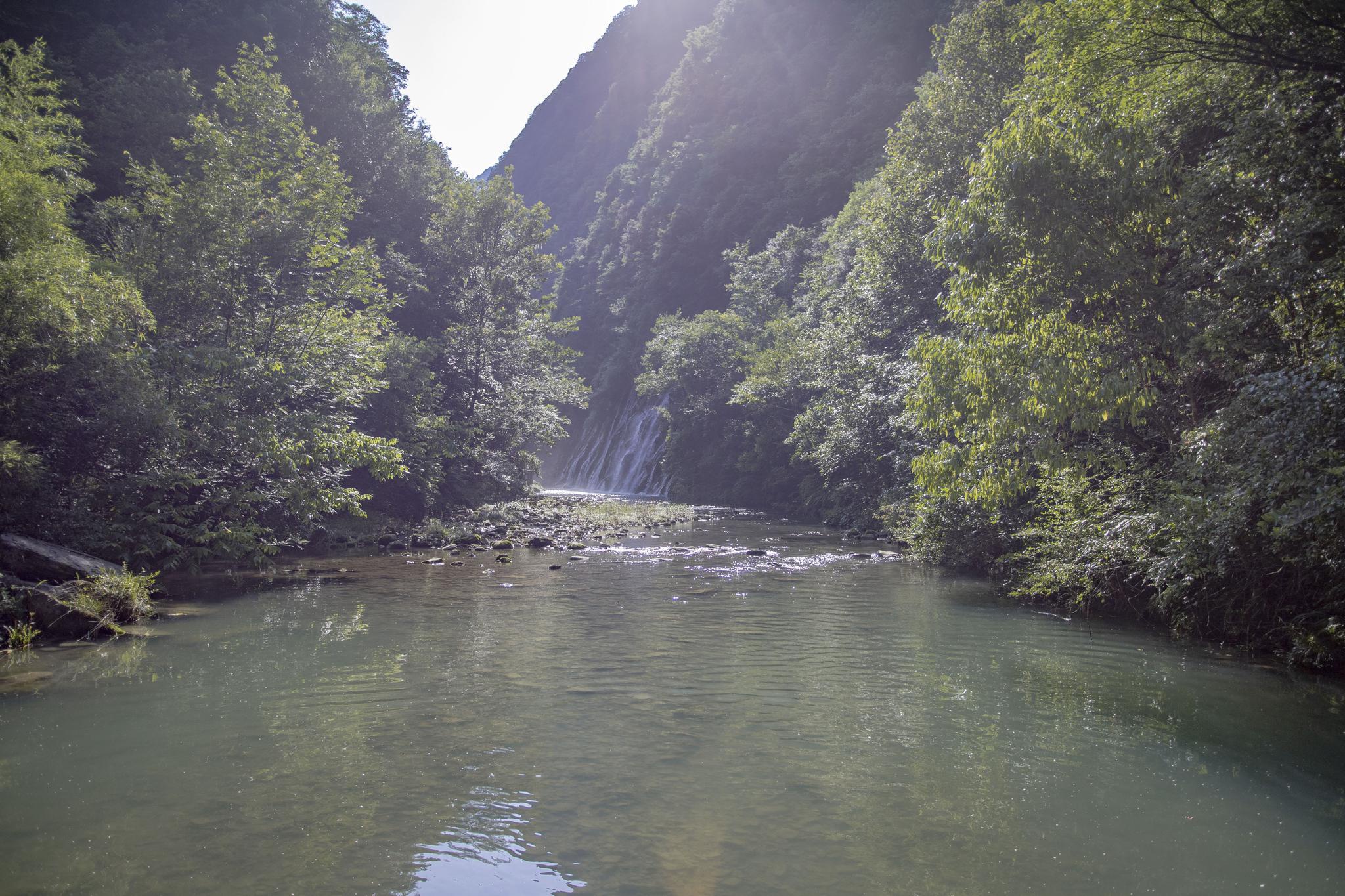 正文             漫步在中坝大峡谷七十二作坊,聆听古老作坊里(磨坊