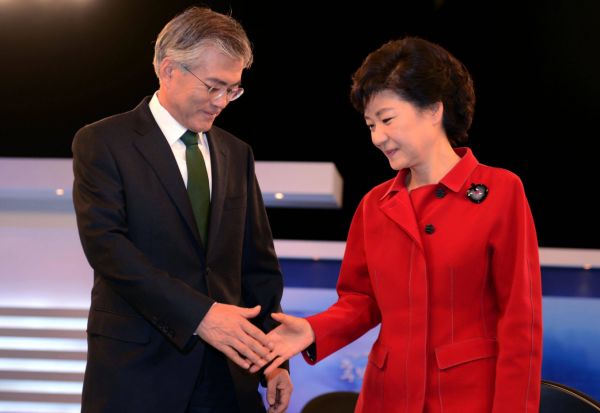 韩国传来重大风声！朴槿惠只能在医院过春节，又一前总统突然出院休闲区蓝鸢梦想 - Www.slyday.coM