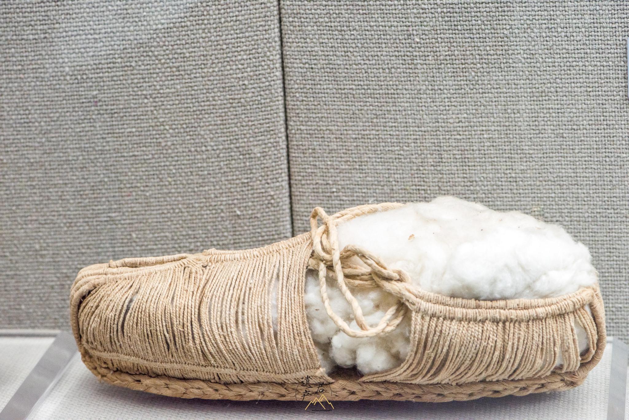 吐鲁番博物馆藏· 唐代麻鞋