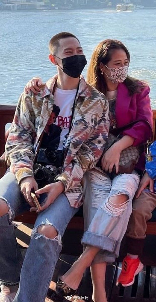 泰国男星captain与女友首张亲密合照放出