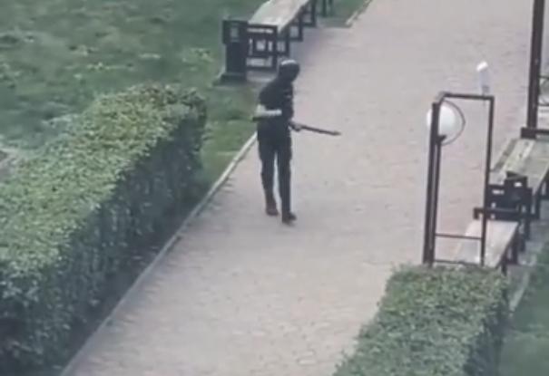 俄罗斯一大学枪击案致8死6伤，现场多人跳窗逃离，目前枪手已被抓获休闲区蓝鸢梦想 - Www.slyday.coM