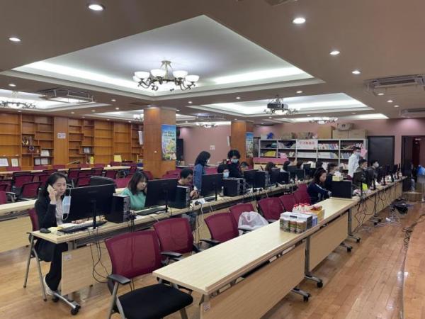 莲塘“战疫纪实”：1小时最多接打151个电话、每天行走超4万步、连续4天睡地板……休闲区蓝鸢梦想 - Www.slyday.coM