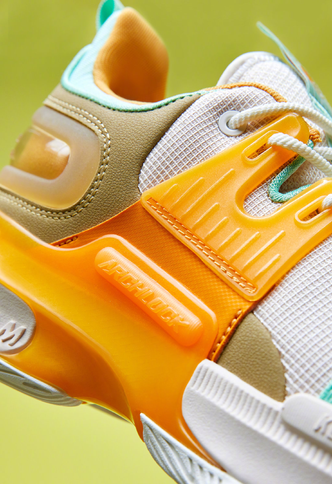 中国人自己的签名鞋可兰白克的签名鞋款克制2代