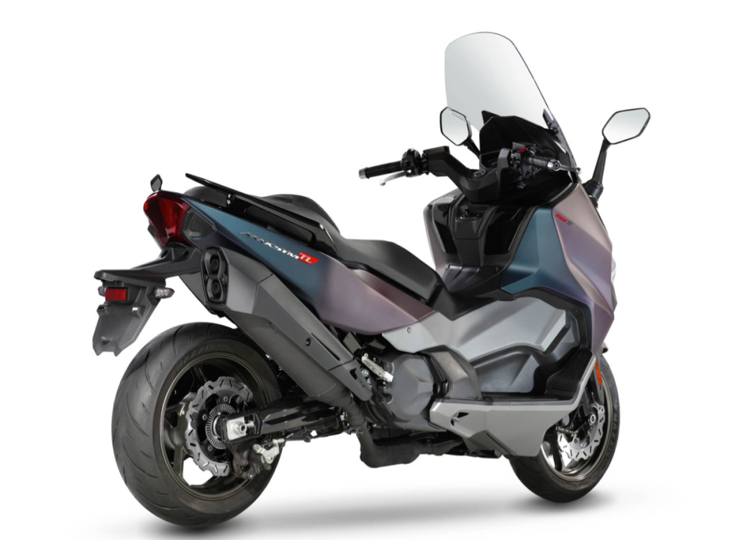 三阳发布新款双缸运动踏板maxsym tl508-新浪汽车