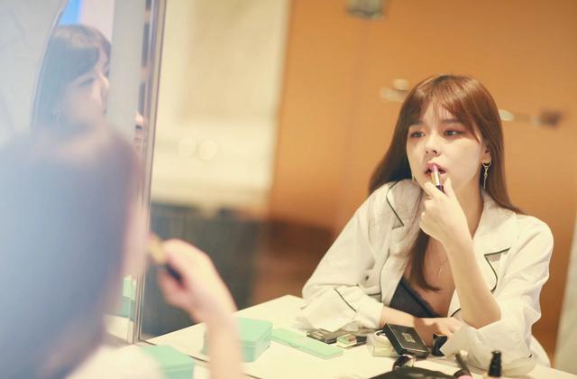 电竞女神沫子将在户外直播,或将穿泳衣?沫子:身材不允许!