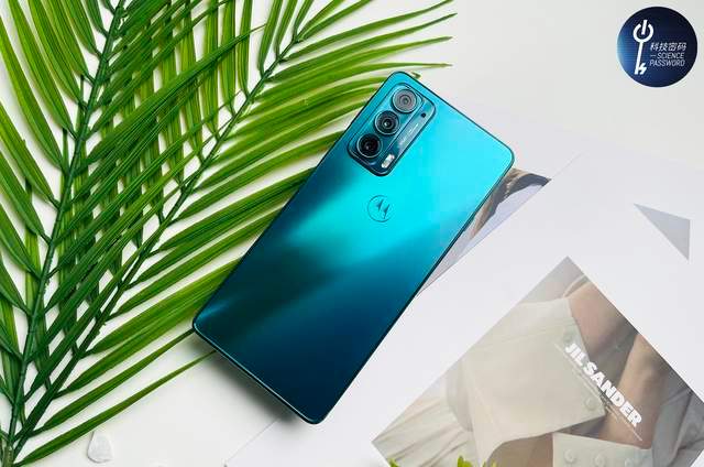 最薄的5g手机来了2599元起售的摩托罗拉edge轻奢版体验分享