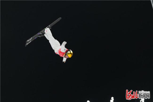 【聚焦北京冬奥会】自由式滑雪空中技巧混合团体决赛 中国队排名第一晋级次轮休闲区蓝鸢梦想 - Www.slyday.coM