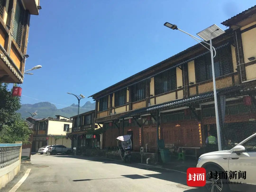 贵州客船侧翻事故一搜救人员牺牲|贵州|客船|镇上_新浪新闻