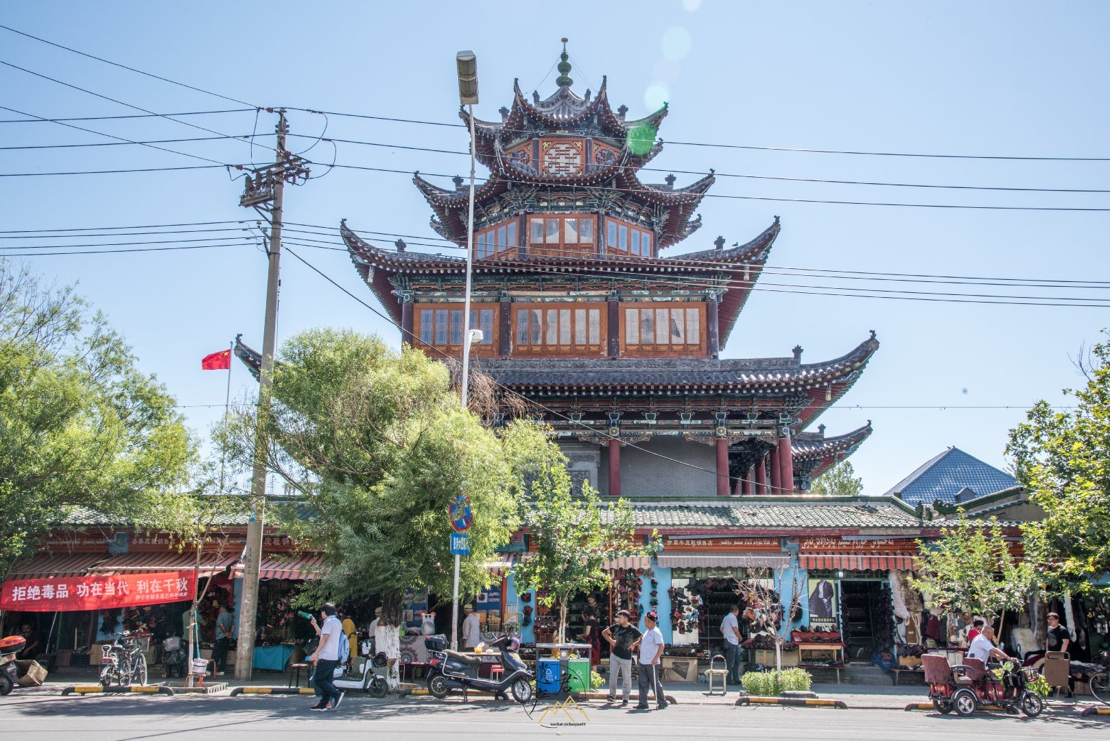 1 / 9 新疆现存最完整的汉地传统风格伊斯兰教清真寺,始建于清乾隆年