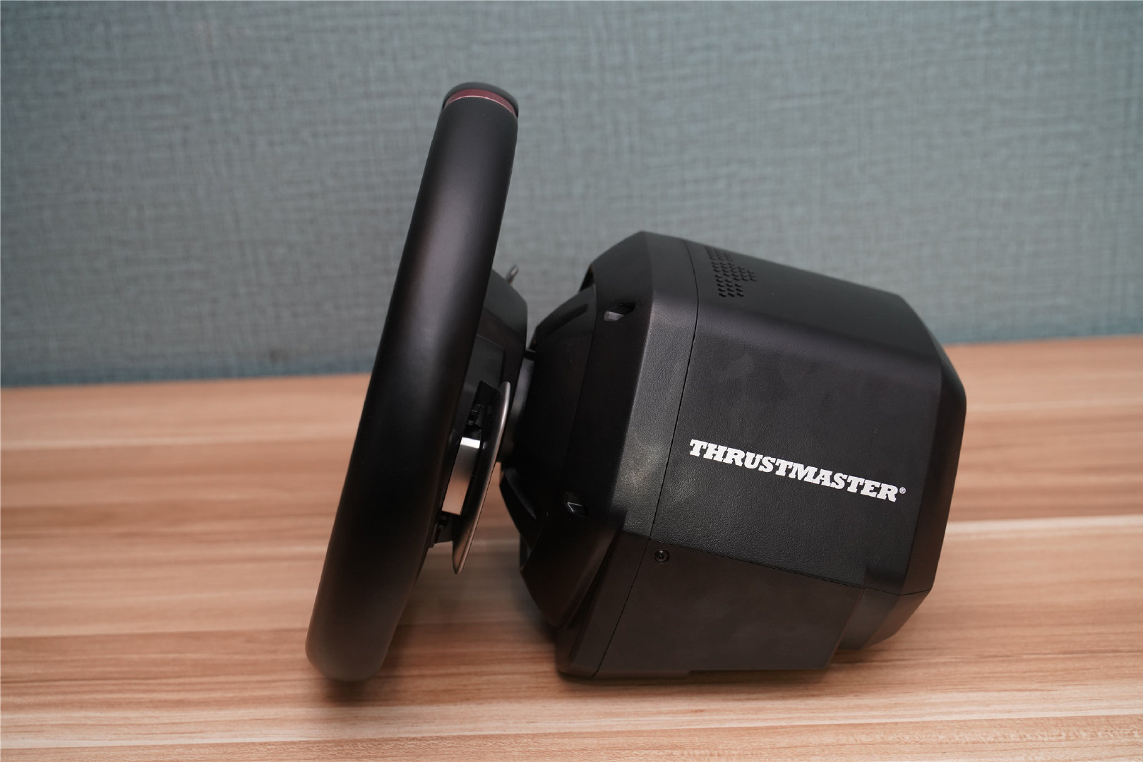 老司机开车必备,图马思特t248动态力反馈方向盘评测