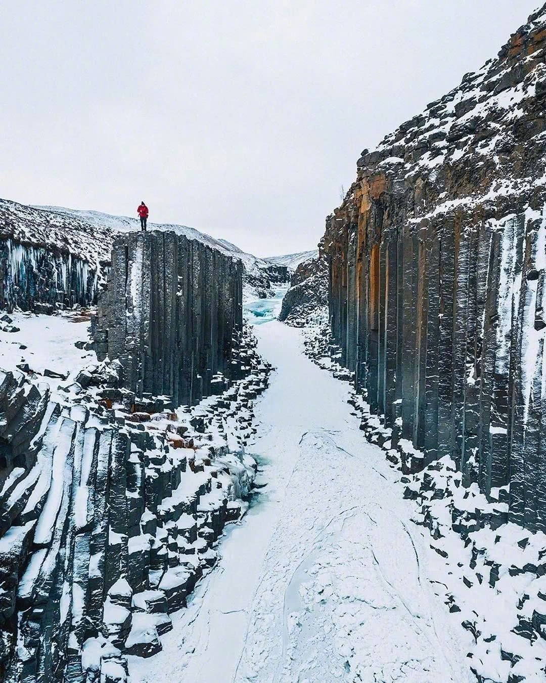 美遍全世界 | 沉浸在绝美的 冰岛 冷酷仙境 - 知乎