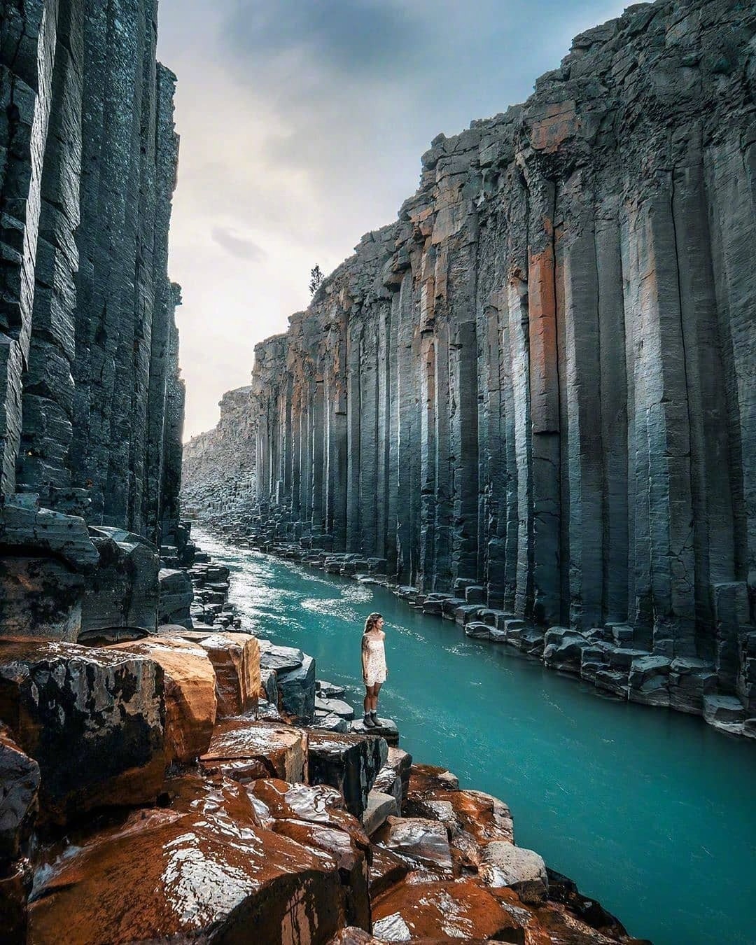 自然景观 冰岛 瀑布 冰 自然风景壁纸壁纸(风景静态壁纸) - 静态壁纸下载 - 元气壁纸