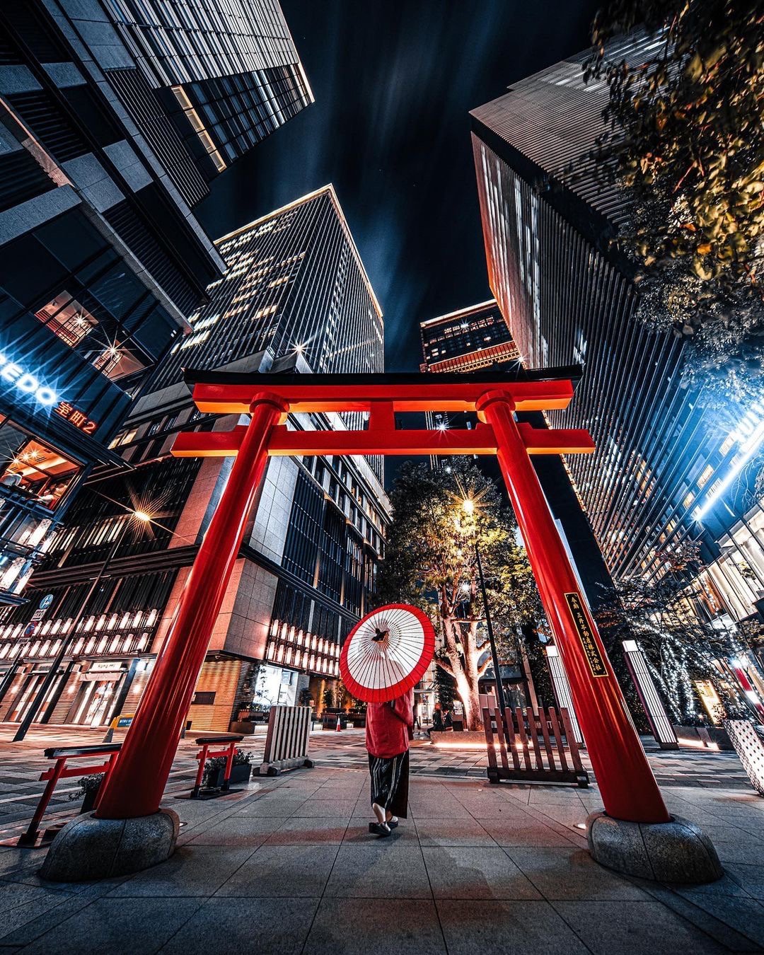配图