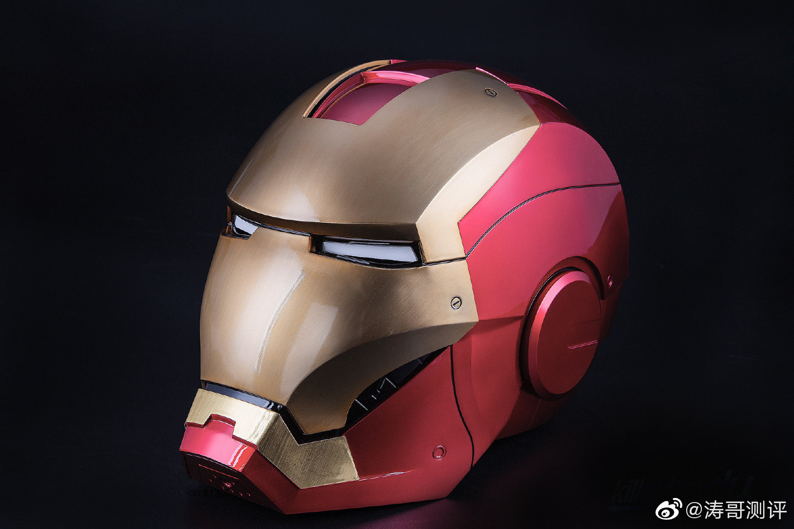 killer body推出了一款1/1的可穿戴钢铁侠mk7头盔