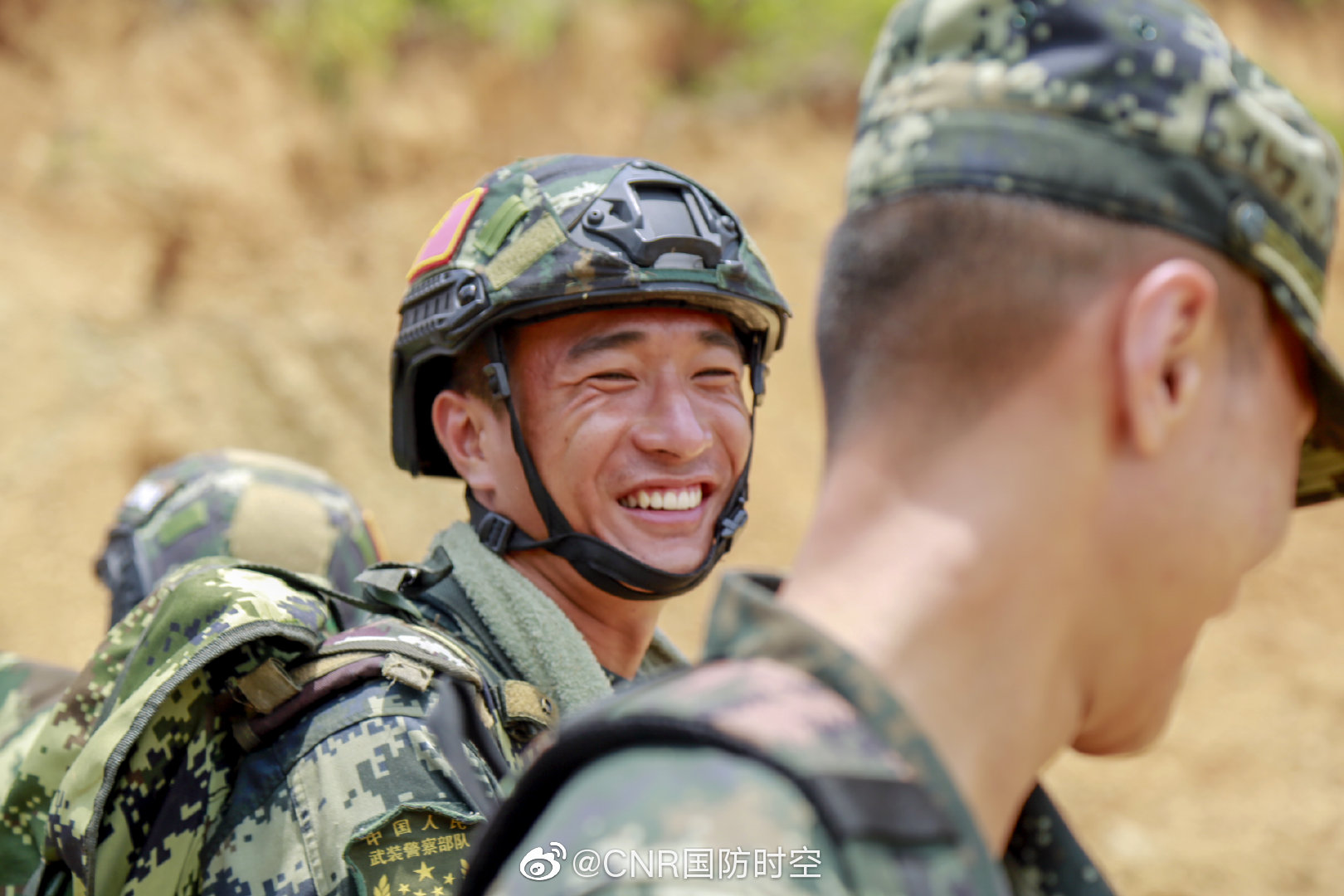 近日,武警广西总队河池支队2020年第二季度"魔鬼周"极限训练在桂西北