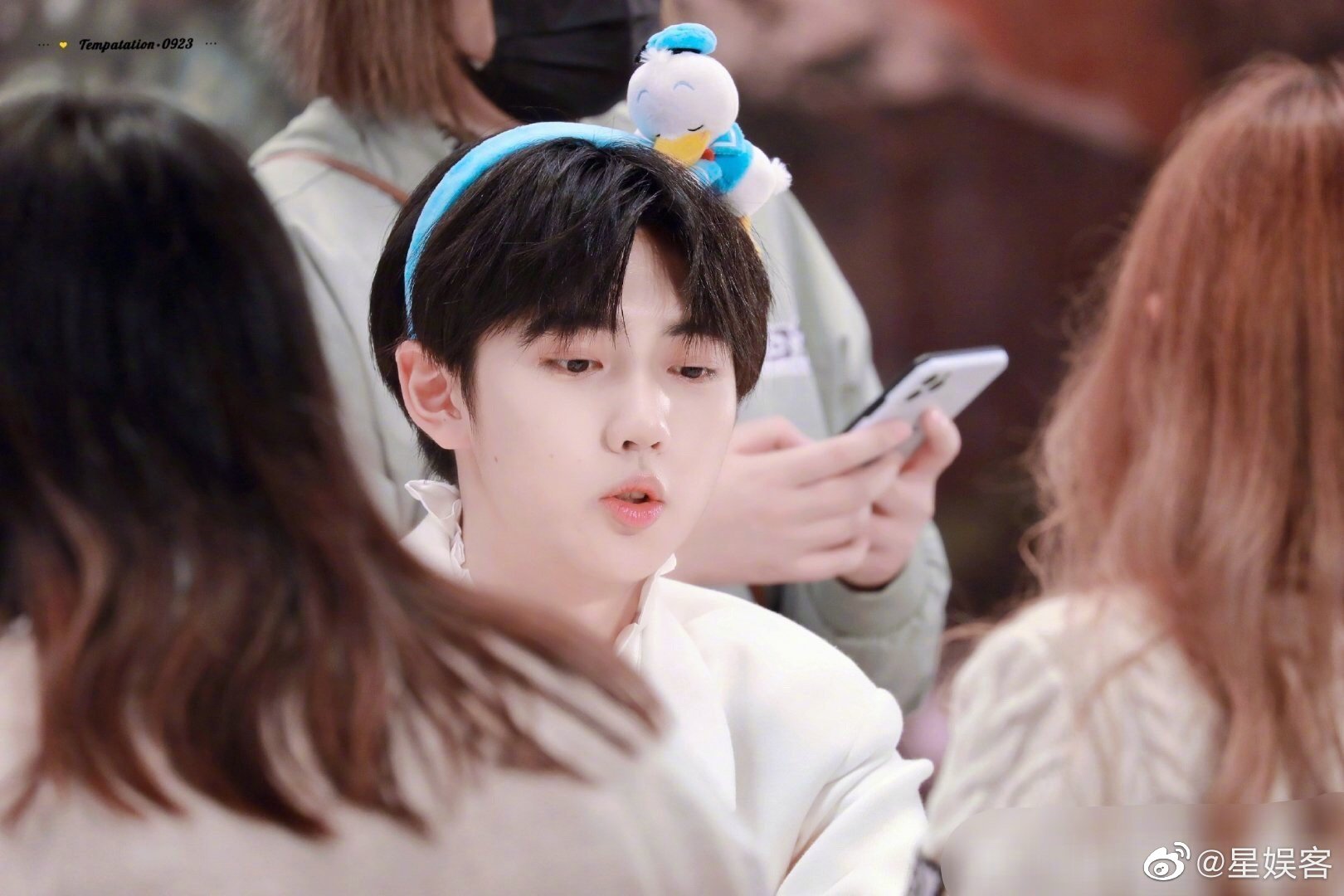 头饰富翁焉栩嘉是全世界最可爱的小朋友r1se焉栩嘉