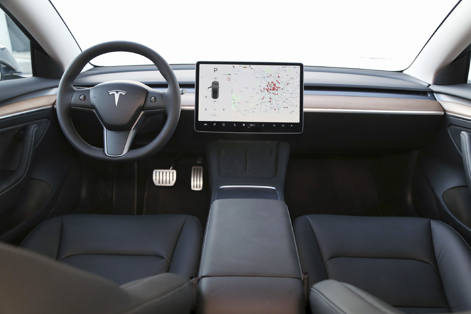 加速3秒3仅售34万特斯拉model3高性能版这回够顶的