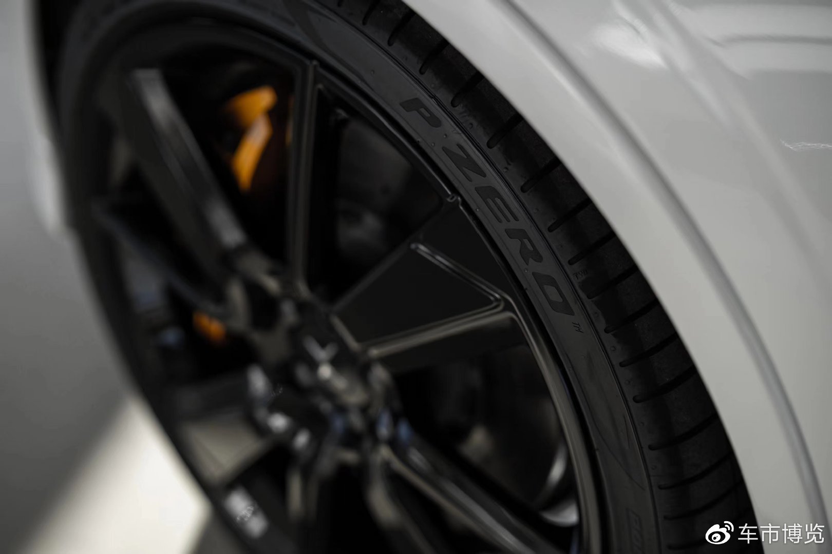 倍耐力P ZERO装配于电动跑车Polestar极星2 BST edition 270