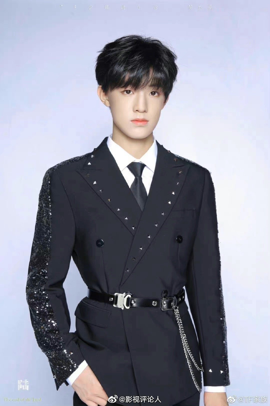 TF家族三代制服照 少年们真的长大啦 朱志鑫 苏新皓 张极 左航……__财经头条