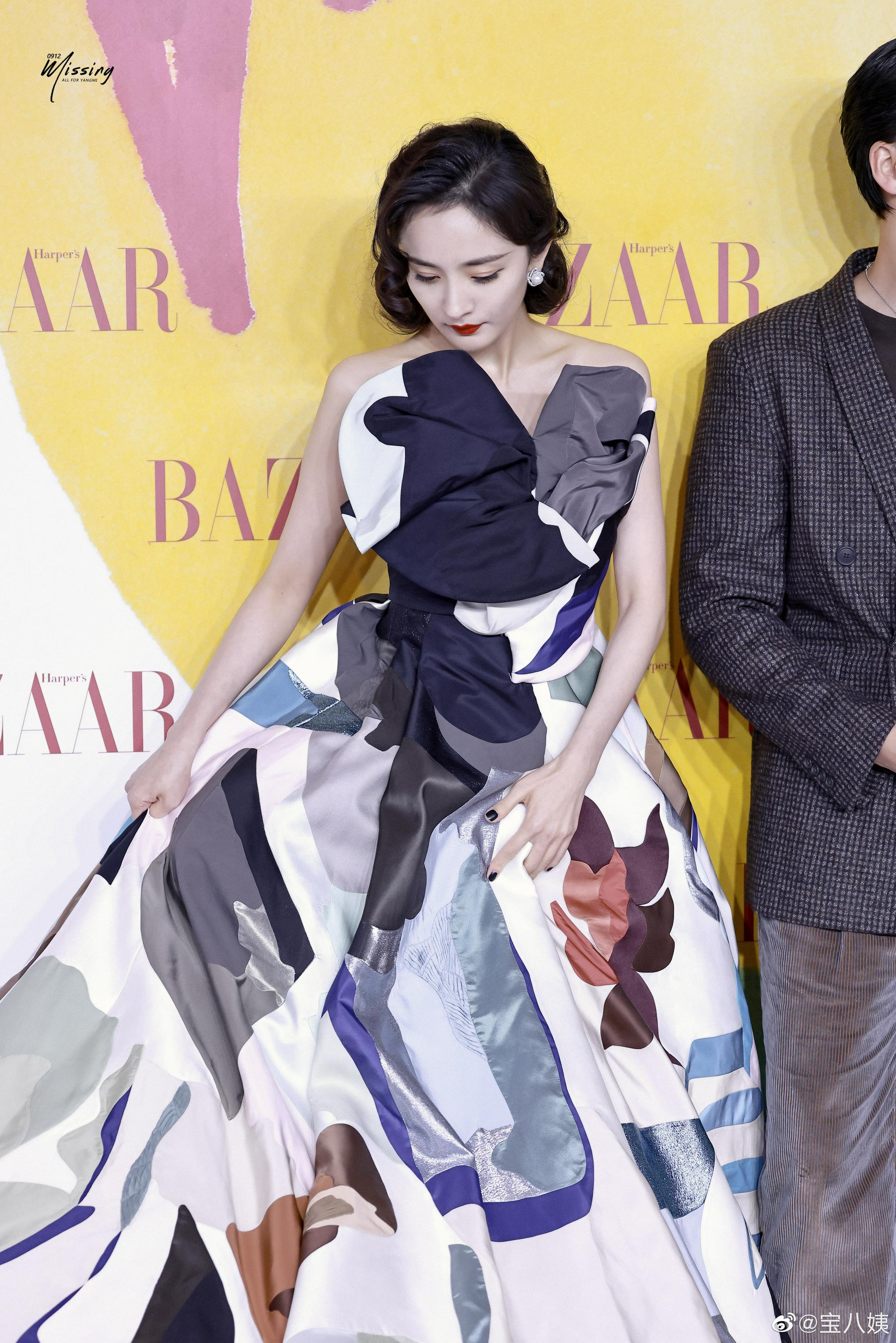 杨幂芭莎慈善夜造型96 今晚被老婆鲨疯了……|杨幂|芭莎|老婆_新浪