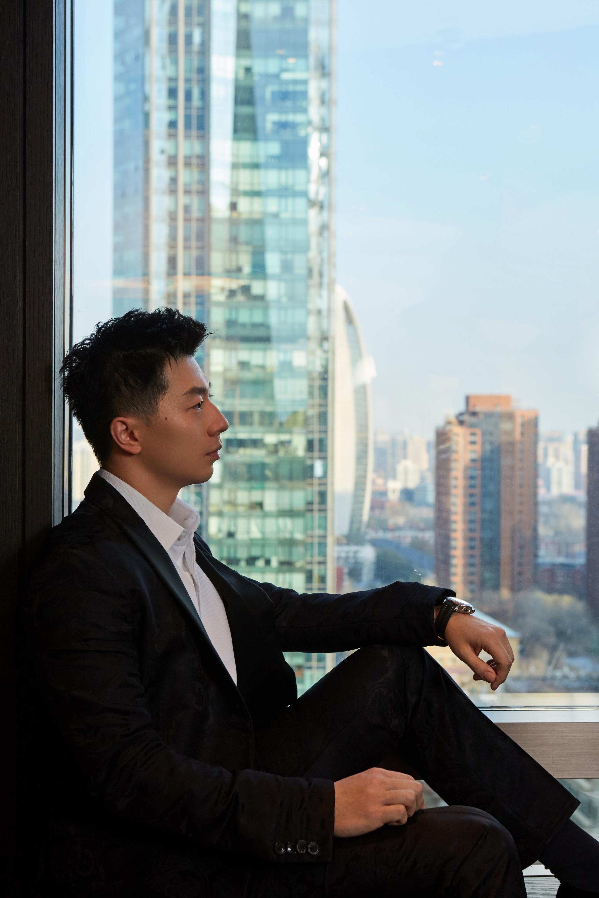 今晚马龙captain龙出席欧米茄星耀之夜活动