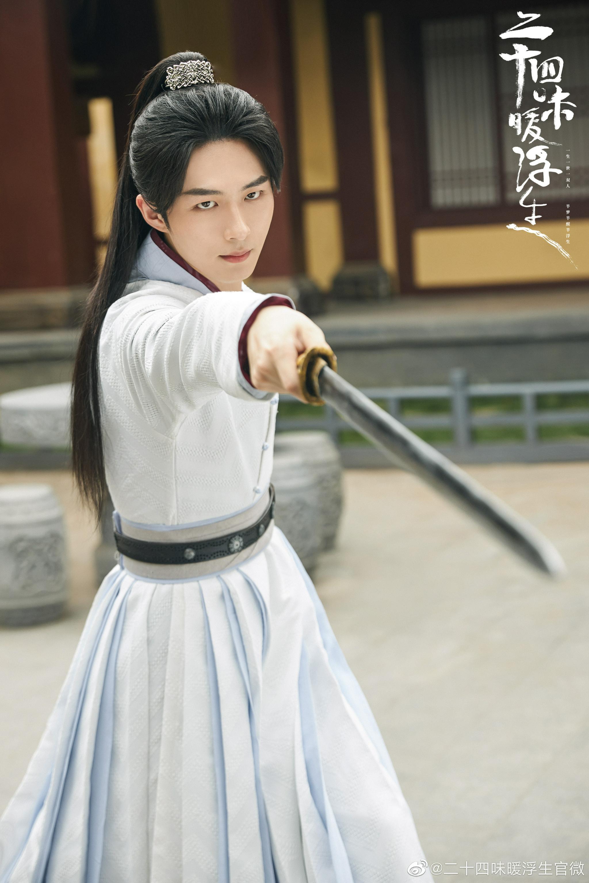 主演:董思怡,李歌洋,胡丹丹,徐炳超等 67讲述了女主作为配角逆天改
