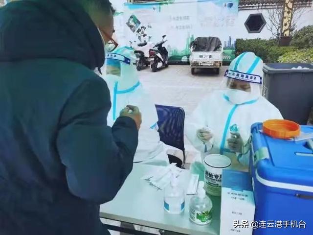 港城抗疫，白玉兰志愿服务队在行动休闲区蓝鸢梦想 - Www.slyday.coM