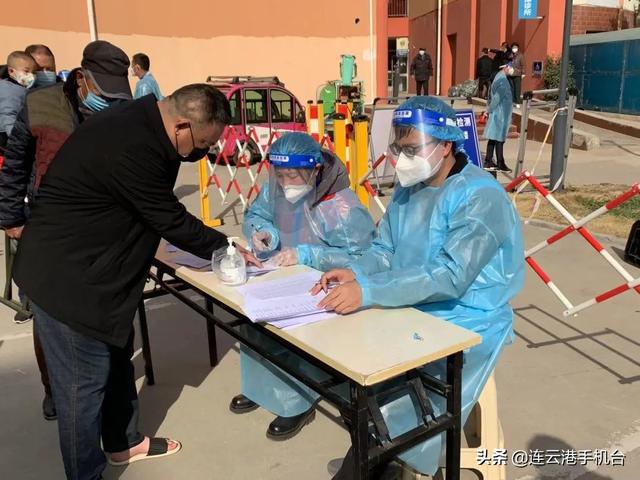 港城抗疫，白玉兰志愿服务队在行动休闲区蓝鸢梦想 - Www.slyday.coM