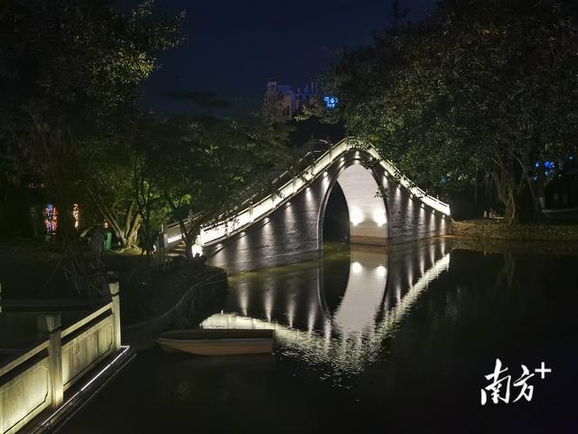 東莞人民公園曉湖夜景靚了