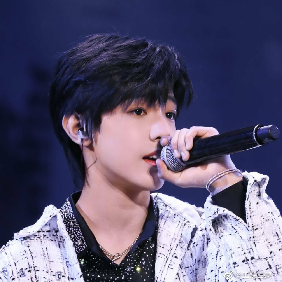 可恶,又被时代峰峻的小孩击中了心 李飞怎么这么会抓人……_高清图集